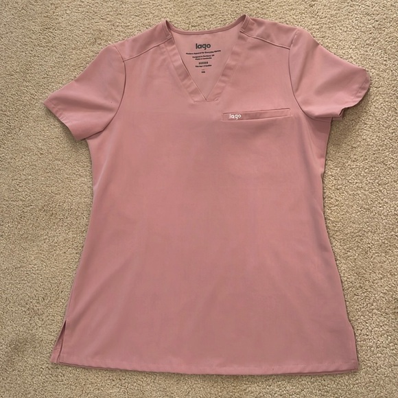 LAGO scrub top size xxs Diamond top color blush - Picture 1 of 10